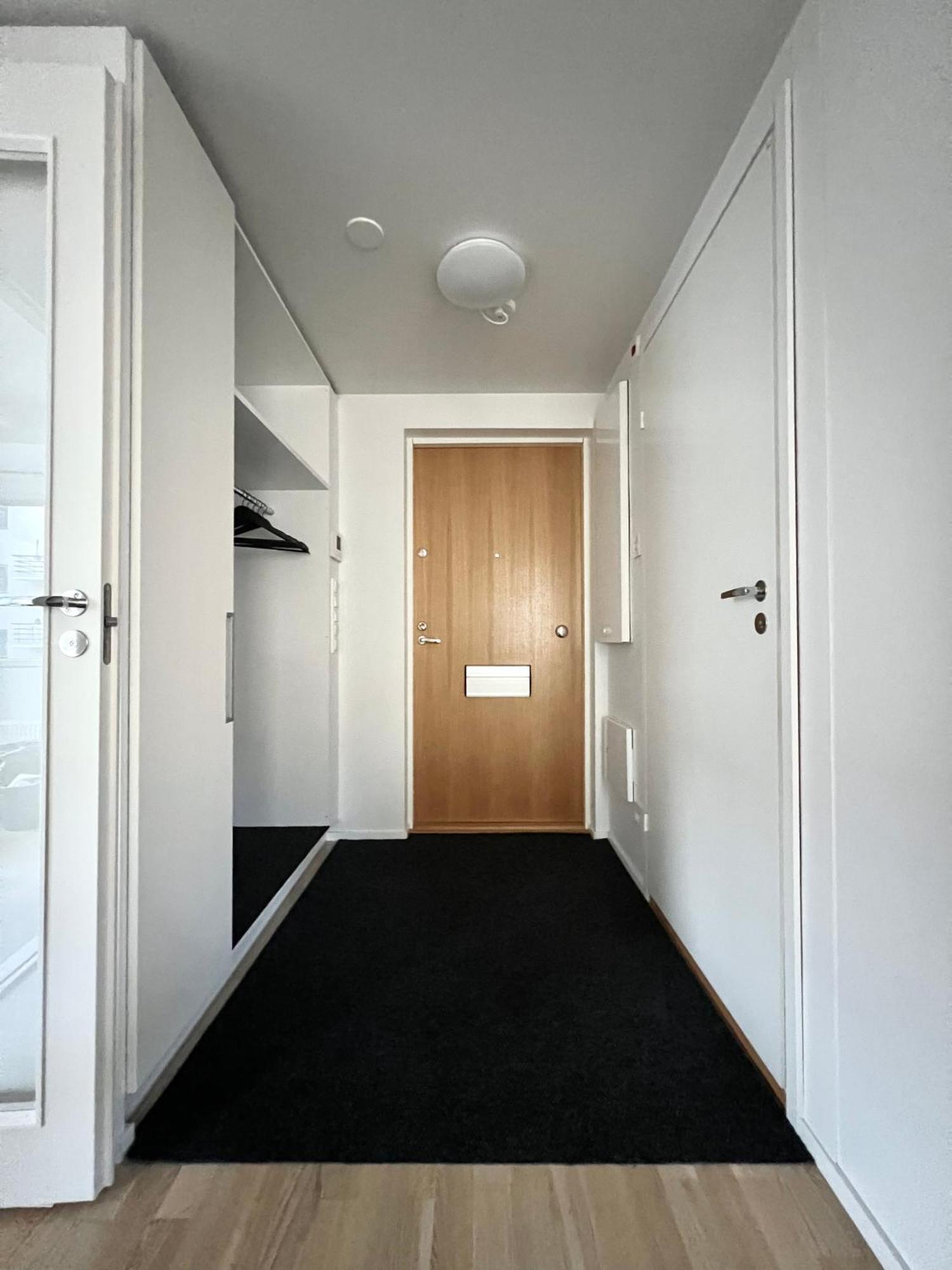 Modern Apartment With Private Terrace Helsinki Kültér fotó