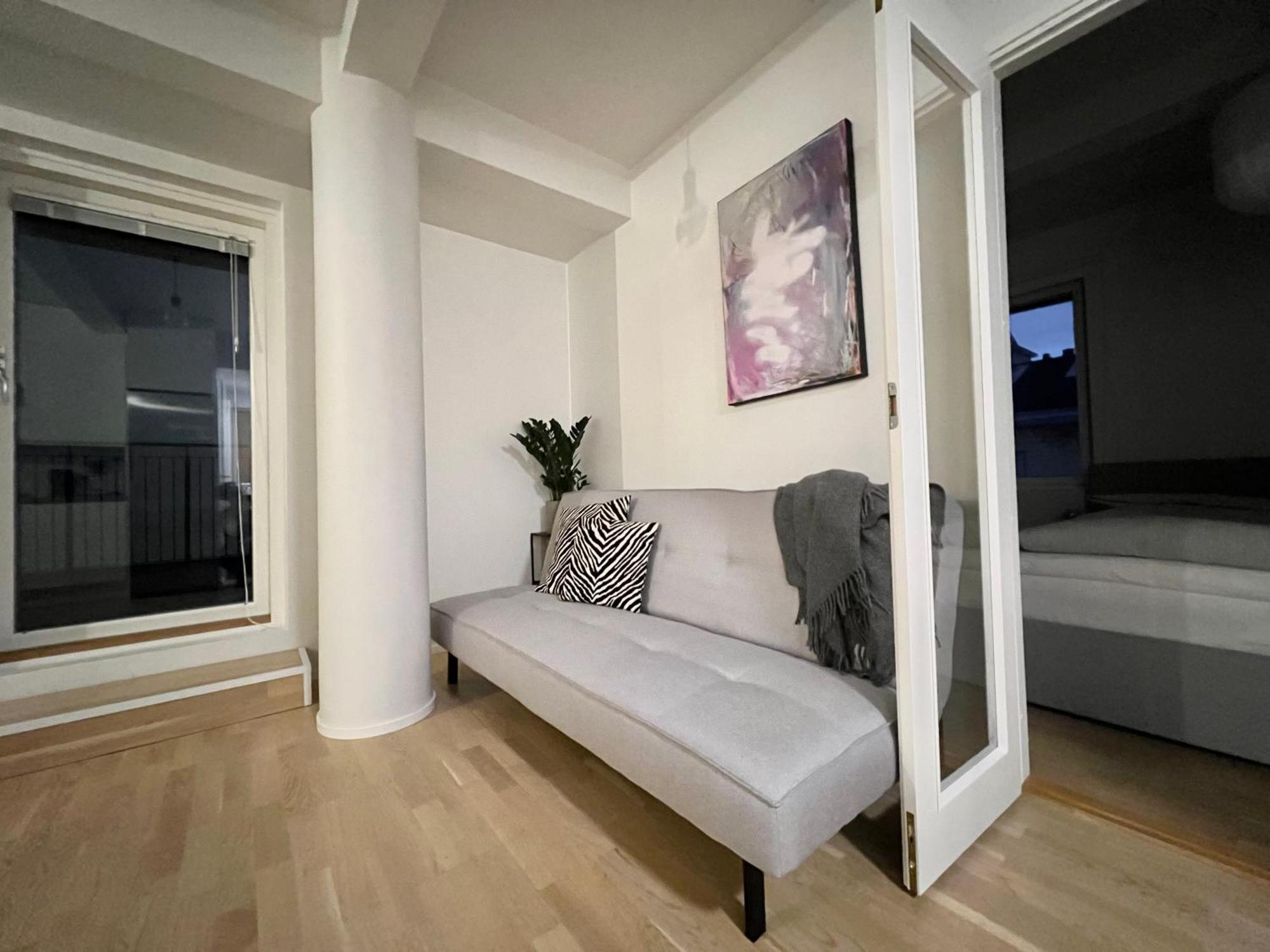 Modern Apartment With Private Terrace Helsinki Kültér fotó
